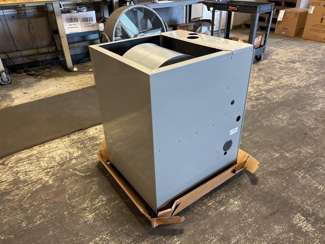 115,000 BTU Two-Stage Downflow ECM Variable Speed Gas Furnace 96% AFUE 115/60/1 CFM: 2000