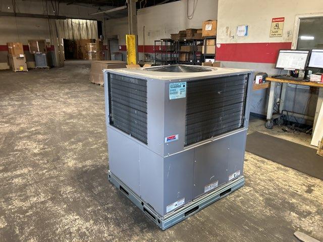 4 Ton Single-Stage Convertible Packaged Air Conditioning Unit, 13.4 SEER2, 208-230/60/3, R410A