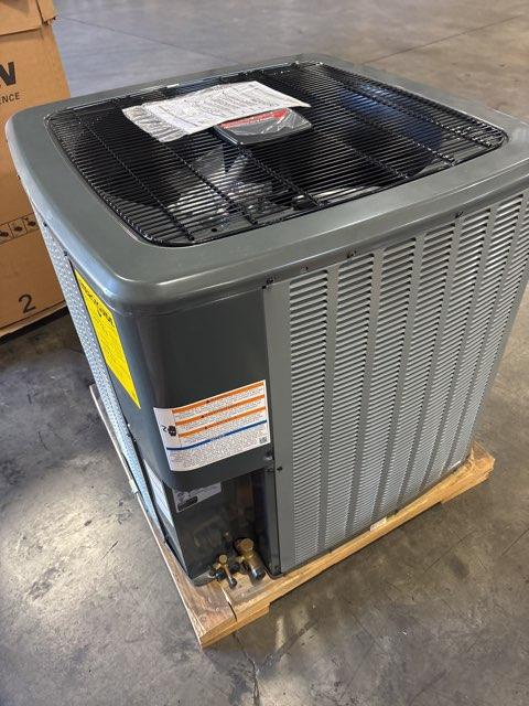 BOMBA DE CALOR DE SISTEMA DIVIDIDO DE 2,5 TONELADAS 208-230/60/1 R-410A 14 SEER