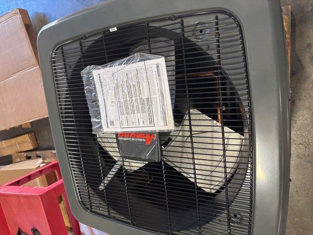 BOMBA DE CALOR DE SISTEMA DIVIDIDO DE 2,5 TONELADAS 208-230/60/1 R-410A 14 SEER