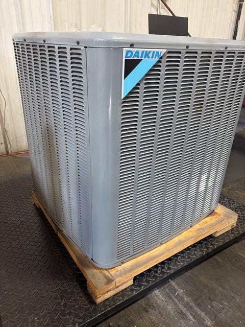2 Ton Two-Stage Split-System Communicating Compatible Heat Pump 208-230/60/1 R410A 16 SEER
