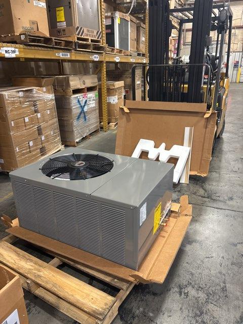 1.5 Ton Single-Stage Split-System Communicating Air Conditioner 208-230/60/1 R410A 14.5 SEER