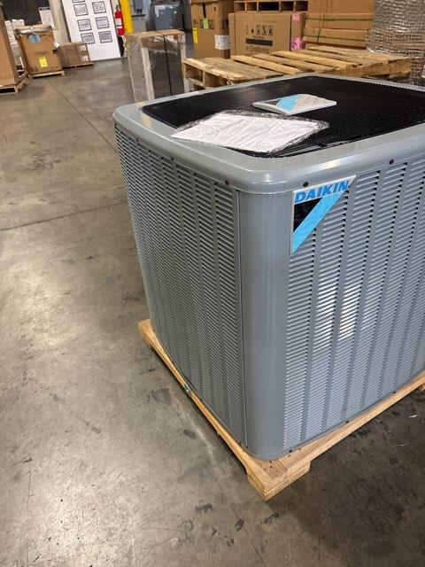 4 Ton Single-Stage Split-System Heat Pump 208-230/60/1 R410A 15.2 SEER2