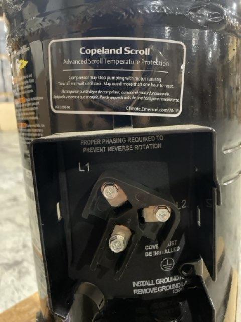 7.5 Ton AC Scroll Compressor 380-420/460/50-60/3 R410A