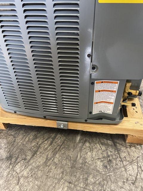 1.5 Ton Single-Stage Split-System Air Conditioner 208-230/60/1 R410A 14.3 SEER2