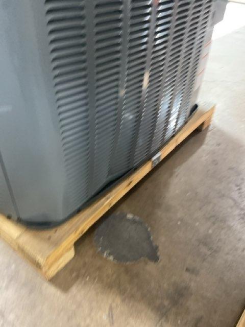 4 Ton Two-Stage Split-System Communicating Air Conditioner 208-230/60/1 R410A 17 SEER2