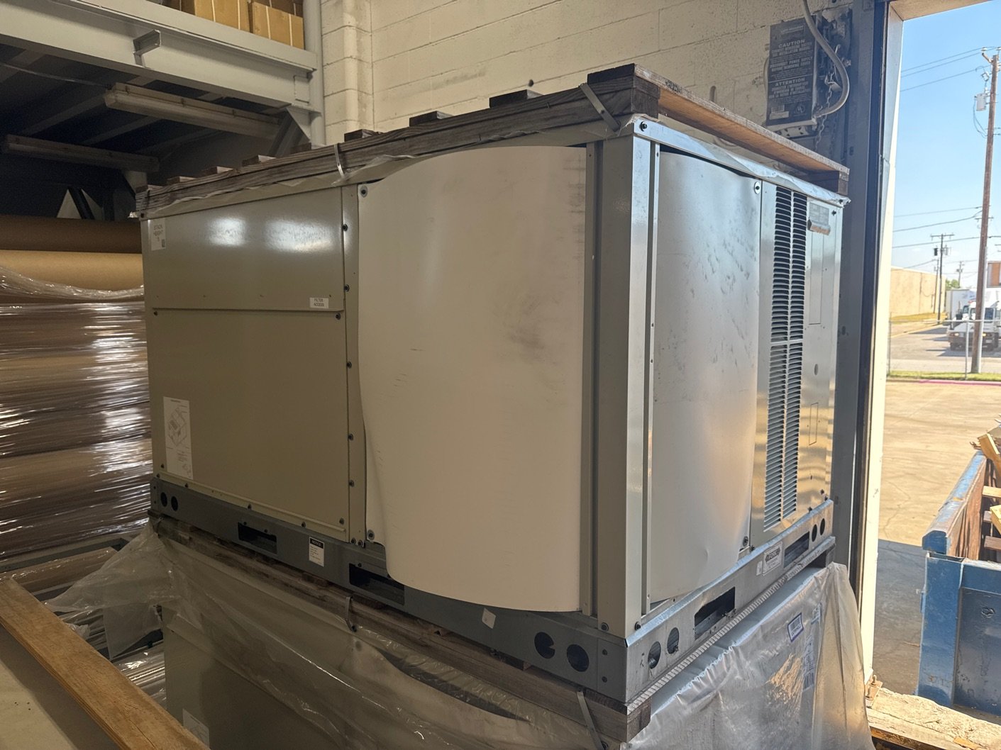 3 Ton Two-Stage Convertible Natural Gas/Electric Packaged Unit, 16.4 SEER2, 208-230/60/1, R410A