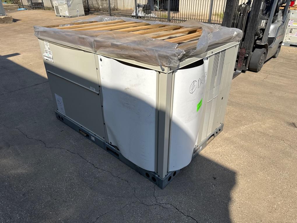 4 Ton Two-Stage Convertible Natural Gas/Electric Packaged Unit, 17 SEER, 208-230/60/3, R410A