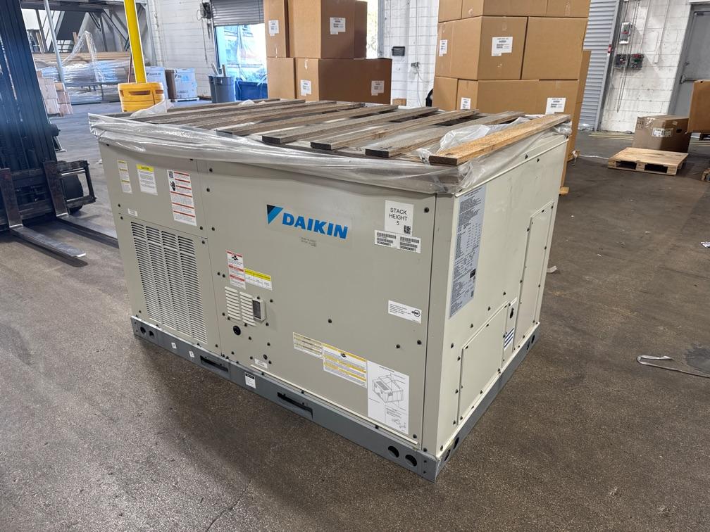 4 Ton Two-Stage Convertible Natural Gas/Electric Packaged Unit, 16.4 SEER2, 460/60/3, R410A