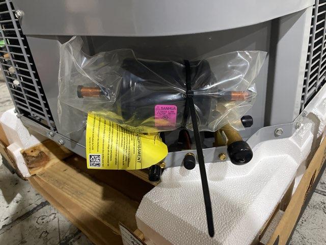 3 Ton Variable Speed Split-System Communicating Heat Pump 208-230/60/1 R410A 17.5 SEER