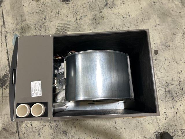 44,000 BTU Low NOx 2-Stg Downflow ECM Var Spd Gas Furnace 96% 120/60/1 CFM: 1395