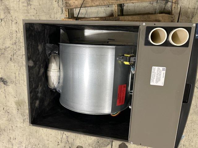 88,000 BTU Low NOx Two-Stage Downflow ECM Variable Speed Gas Furnace 96% AFUE 120/60/1 CFM: 1765