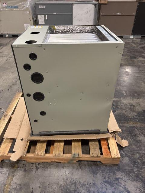 120,000 BTU Two-Stage Upflow/Horizontal PSC Variable Speed Gas Furnace 96% AFUE 120/60/1 CFM: 1985