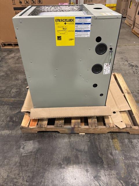 120,000 BTU Two-Stage Upflow/Horizontal PSC Variable Speed Gas Furnace 96% AFUE 120/60/1 CFM: 1985