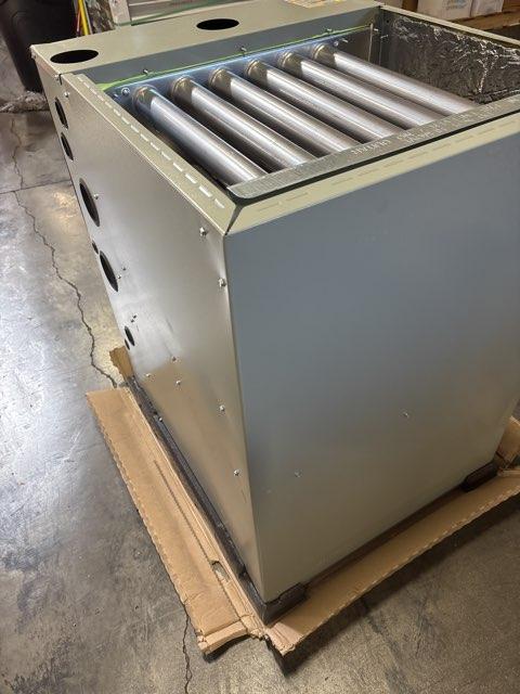 120,000 BTU Two-Stage Upflow/Horizontal PSC Variable Speed Gas Furnace 96% AFUE 120/60/1 CFM: 1985