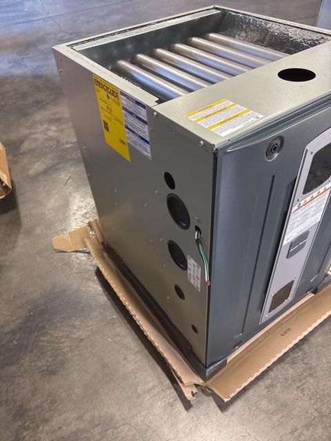 120,000 BTU Two-Stage Upflow/Horizontal PSC Variable Speed Gas Furnace 96% AFUE 120/60/1 CFM: 1985