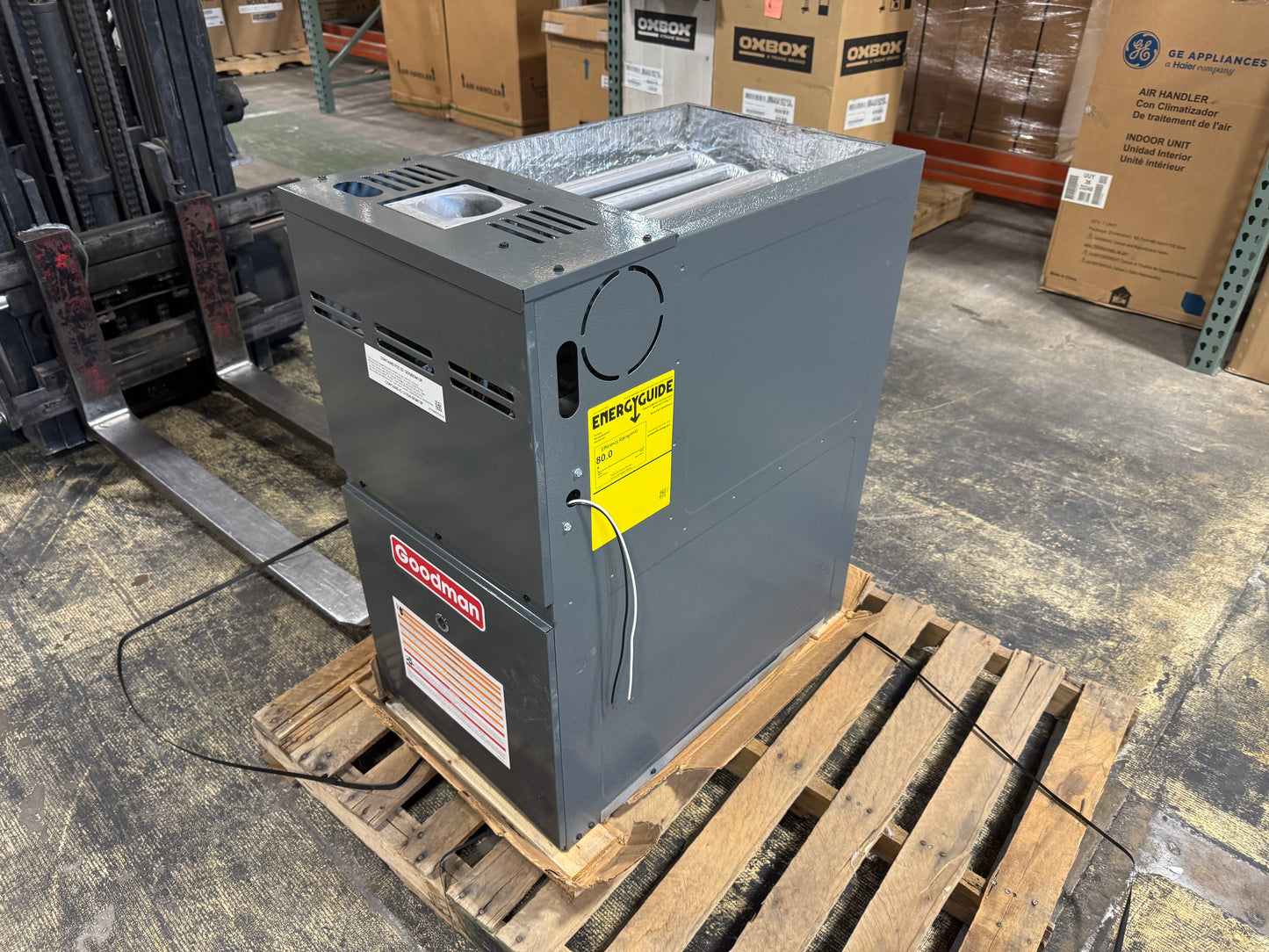 60,000 BTU Two-Stage Up/Horz ECM Variable Speed Communicating Gas Furnace 80% 115/60/1 CFM: 1200