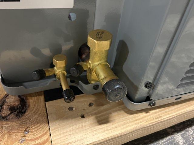 5 Ton Two-Stage Split-System Communicating Compatible Air Conditioner 208-230/60/1 R410A 17.2 SEER2