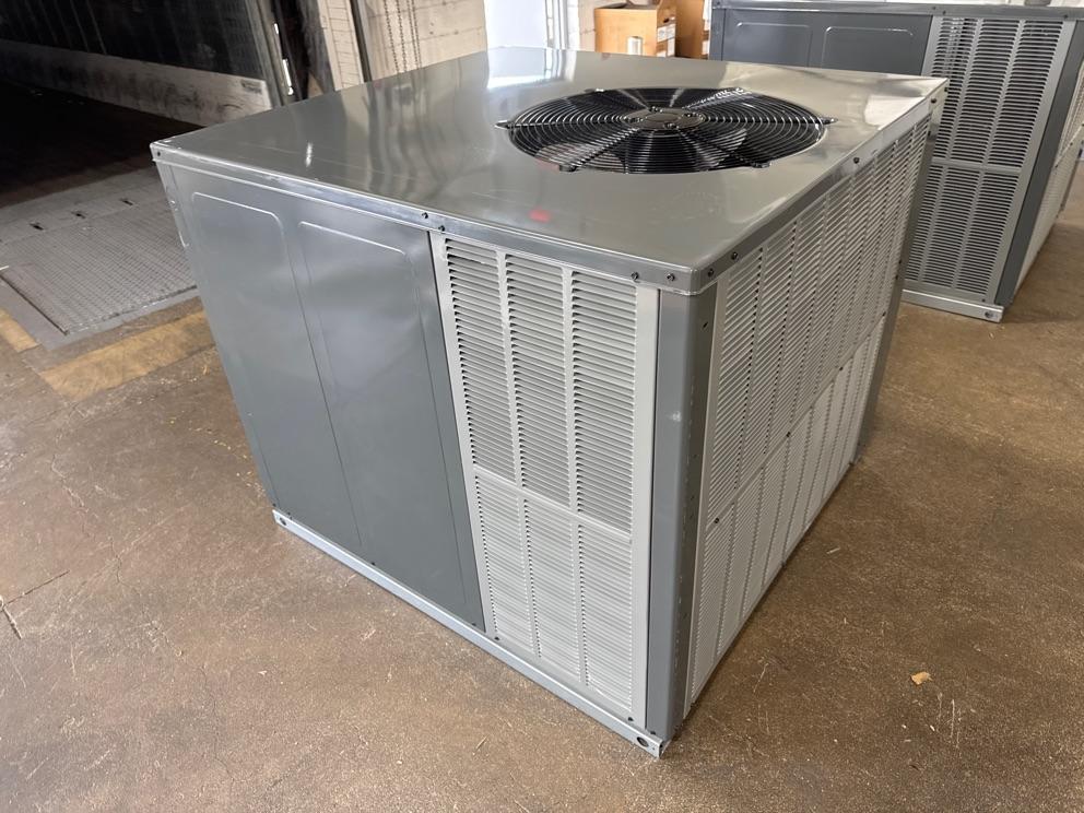 4 Ton Low NOx 1-Stg Convertible Natural Gas/Electric Packaged Unit, 13.4 SEER2, 208-230/60/1, R410A