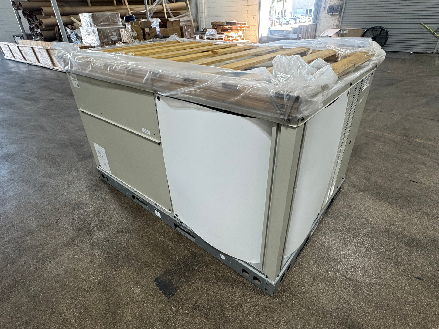 5 Ton Single-Stage Convertible Natural Gas/Electric Packaged Unit, 14 SEER, 460/60/3, R410A