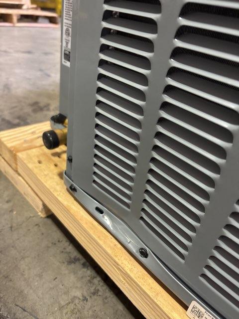 4 Ton Two-Stage Split-System Communicating Compatible Air Conditioner 208-230/60/1 R410A 17 SEER2