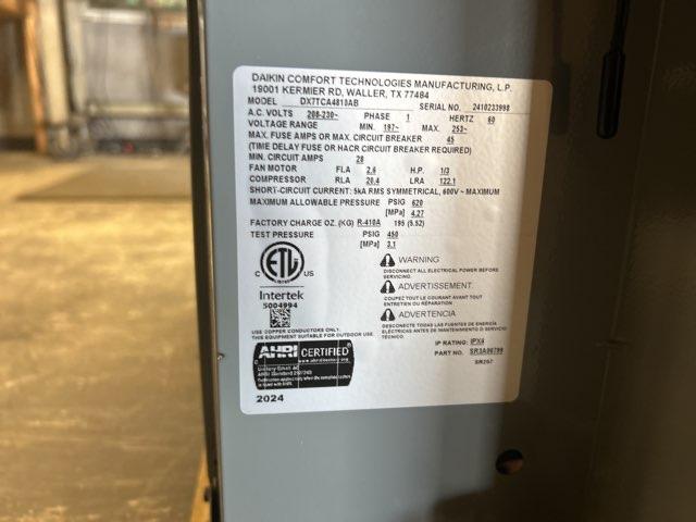 4 Ton Two-Stage Split-System Communicating Compatible Air Conditioner 208-230/60/1 R410A 17 SEER2