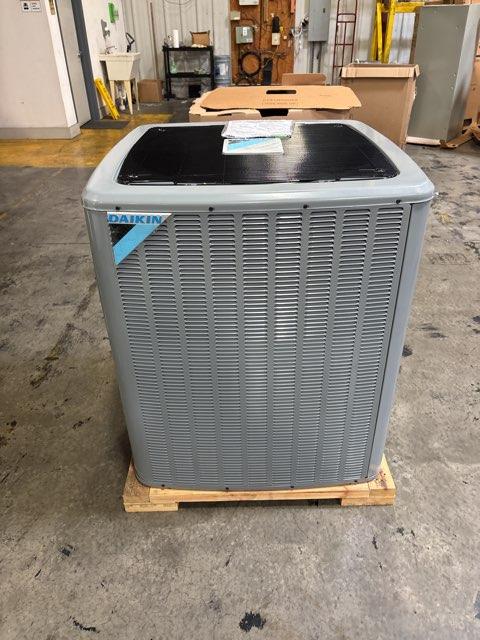 4 Ton Two-Stage Split-System Communicating Compatible Air Conditioner 208-230/60/1 R410A 17 SEER2