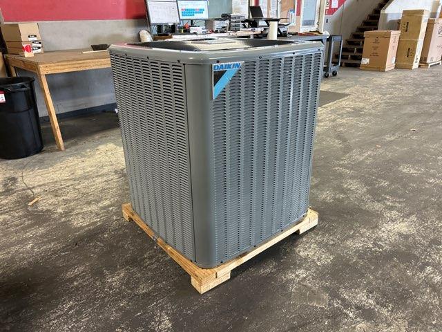 4 Ton Two-Stage Split-System Communicating Compatible Air Conditioner 208-230/60/1 R410A 17 SEER2