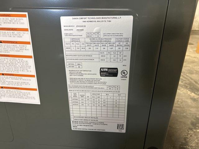 2 Ton Single-Stage Horizontal Packaged Heat Pump Unit, 13.4 SEER2, 208-230/60/1, R410A