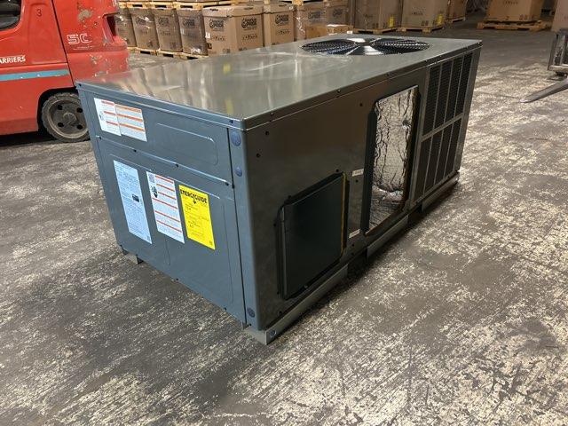 2 Ton Single-Stage Horizontal Packaged Heat Pump Unit, 13.4 SEER2, 208-230/60/1, R410A