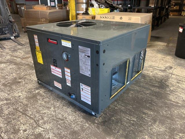 2.5 Ton Low NOx Two-Stage Convertible Natural G/E Packaged Unit, 14.6 SEER2, 208-230/60/1, R410A