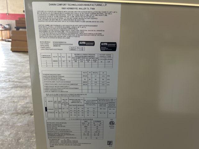 3 Ton Ultra Low NOx 1-Stg Convertible Natural G/E Packaged Unit, 13.4 SEER2, 208-230/60/1, R410A