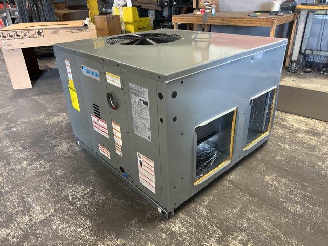 3 Ton Low NOx 1-Stg Convertible Natural Gas/Electric Packaged Unit, 13.4 SEER2, 208-230/60/1, R410A
