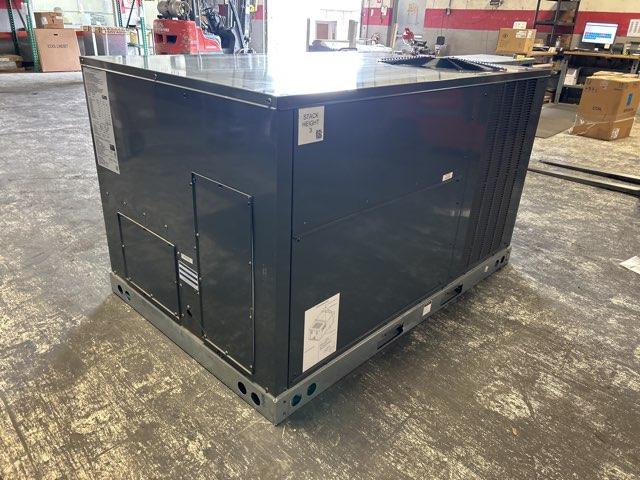 5 Ton Low NOx 2-Stg Convertible Natural Gas/Electric Packaged Unit, 15.2 SEER2, 208-230/60/1, R410A