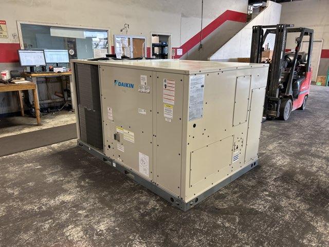 7.5 Ton Two-Stage Convertible Natural Gas/Electric Packaged Unit, 12.2 EER, 460/60/3, R410A