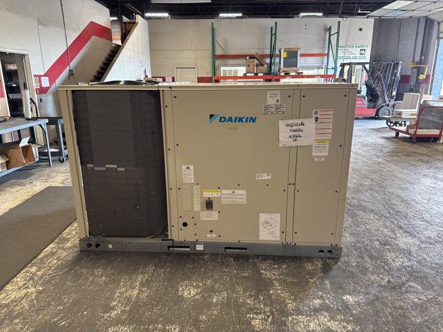 12.5 Ton Two-Stage Convertible Natural Gas/Electric Packaged Unit, 11.5 EER, 460/60/3, R410A
