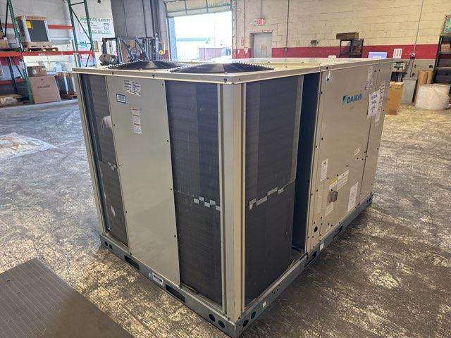 12.5 Ton Two-Stage Convertible Natural Gas/Electric Packaged Unit, 11.5 EER, 460/60/3, R410A