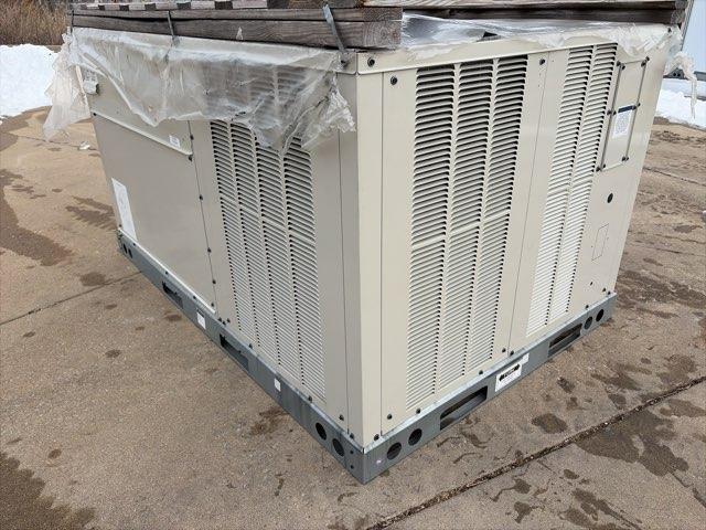 3 Ton Single-Stage Convertible Packaged Heat Pump Unit, 14 SEER, 208-230/60/3, R410A