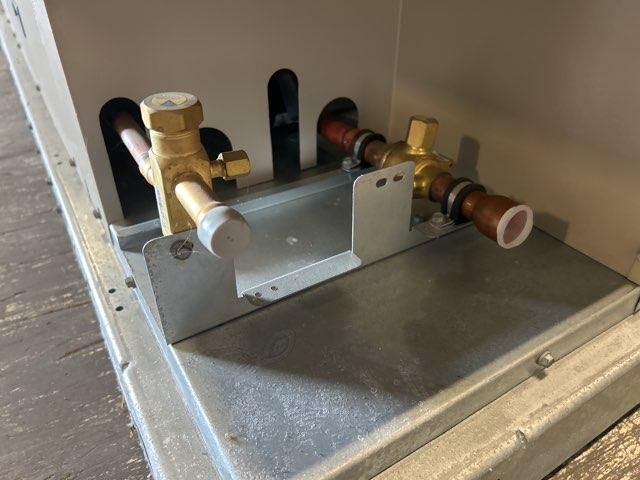 7.5 Ton Two-Stage Split-System Heat Pump 460/60/3 R410A 11 EER