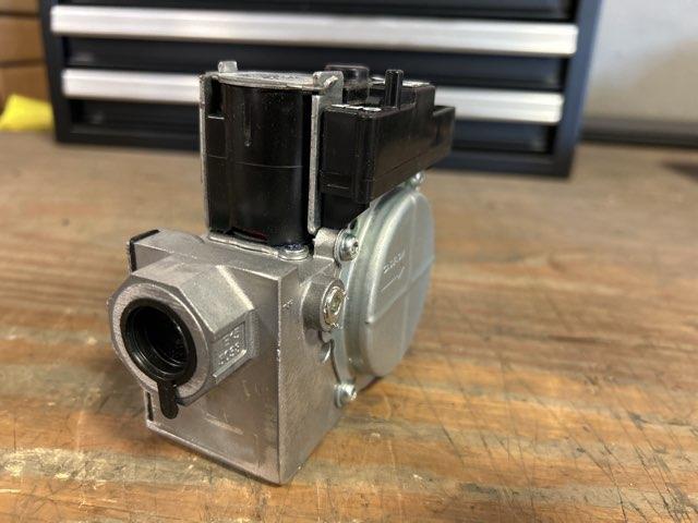 24 VAC, 2-Stage Gas Valve
