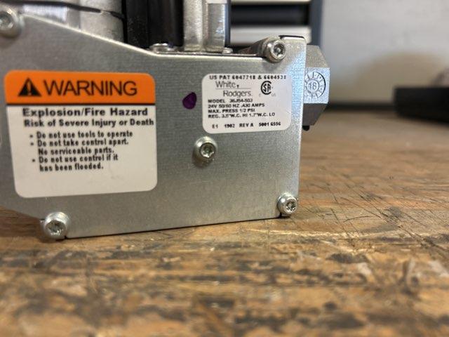 24 VAC, 2-Stage Gas Valve