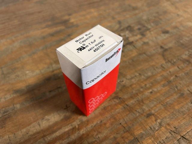 7.5 MFD X 440 V Oval Run Capacitor