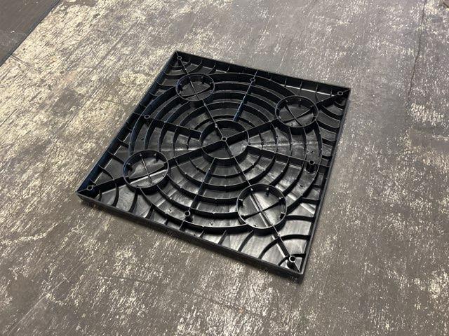 EcoPad 30 x 30 x 2 Inch Black Plastic Equipment Pad