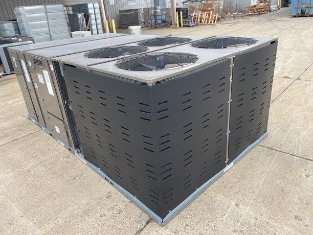 20 Ton Two-Stage Downflow Packaged Air Conditioning Unit, 12.2 EER, 460/60/3, R410A