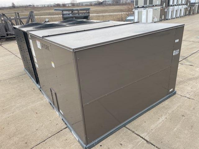 20 Ton Two-Stage Downflow Packaged Air Conditioning Unit, 12.2 EER, 460/60/3, R410A