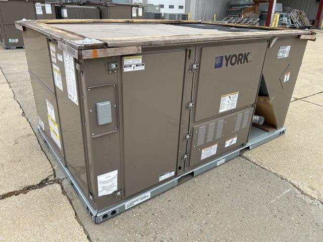 5 Ton Two-Stage Convertible Natural Gas/Electric Packaged Unit, 16.3 SEER, 460/60/3, R410A