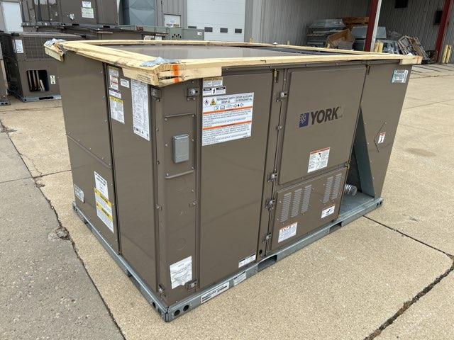 7.5 Ton Two-Stage Convertible Natural Gas/Electric Packaged Unit, 12 EER, 460/60/3, R410A