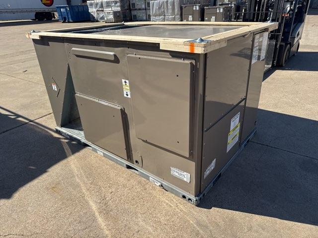 6.5 Ton Two-Stage Convertible Natural Gas/Electric Packaged Unit, 14.8 EER, 460/60/3, R410A