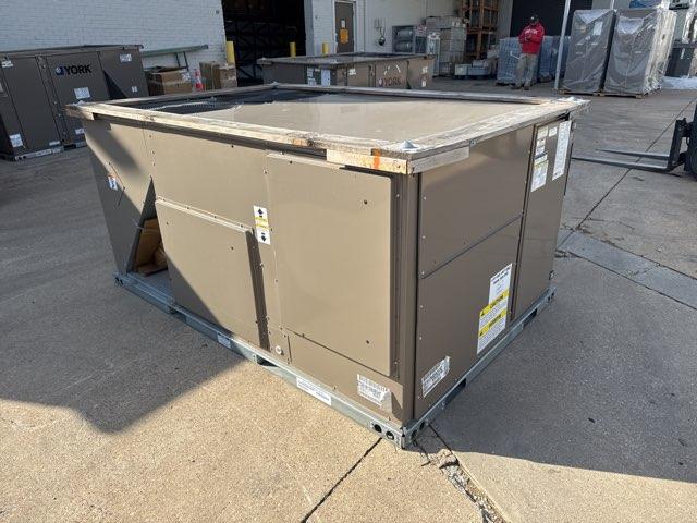 5 Ton Two-Stage Convertible Natural Gas/Electric Packaged Unit, 16.3 SEER, 460/60/3, R410A