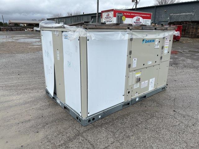 7.5 Ton Two-Stage Convertible Natural Gas/Electric Packaged Unit, 11.2 EER, 208-230/60/3, R410A